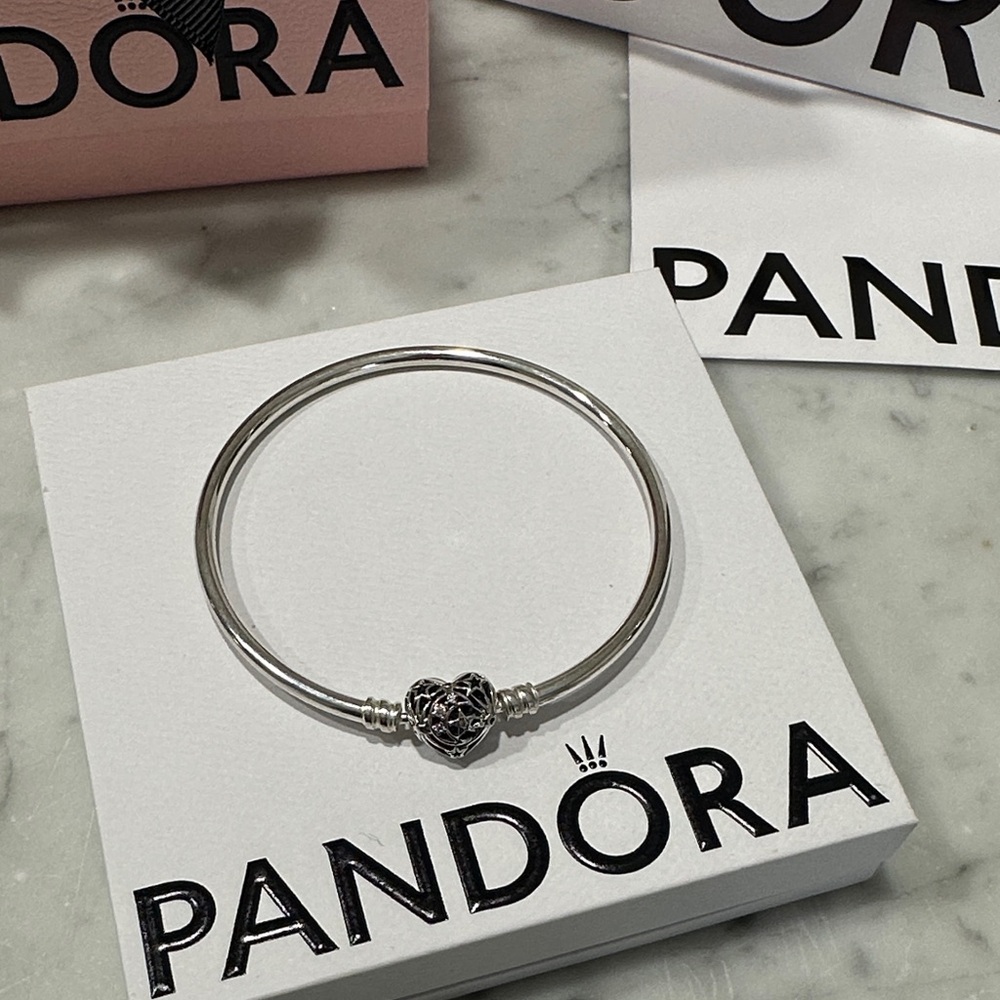 NEW Pandora Celestial Heart Clasp Bangle